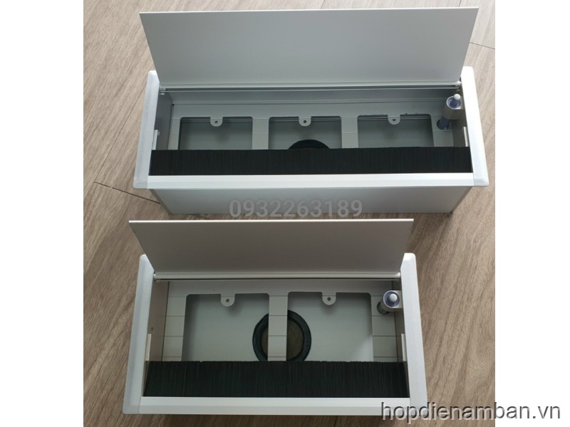 Hộp điện âm bàn