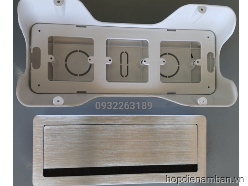 Nắp hộp điện âm bàn