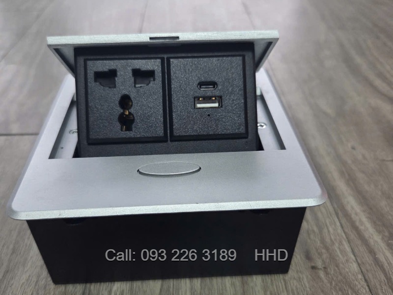 ổ cắm trên bàn có sạc usb